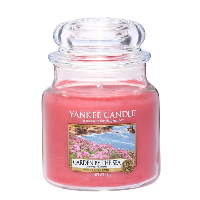Yankee Candle Classic Medium Jar Garden By The Sea Candle 411g